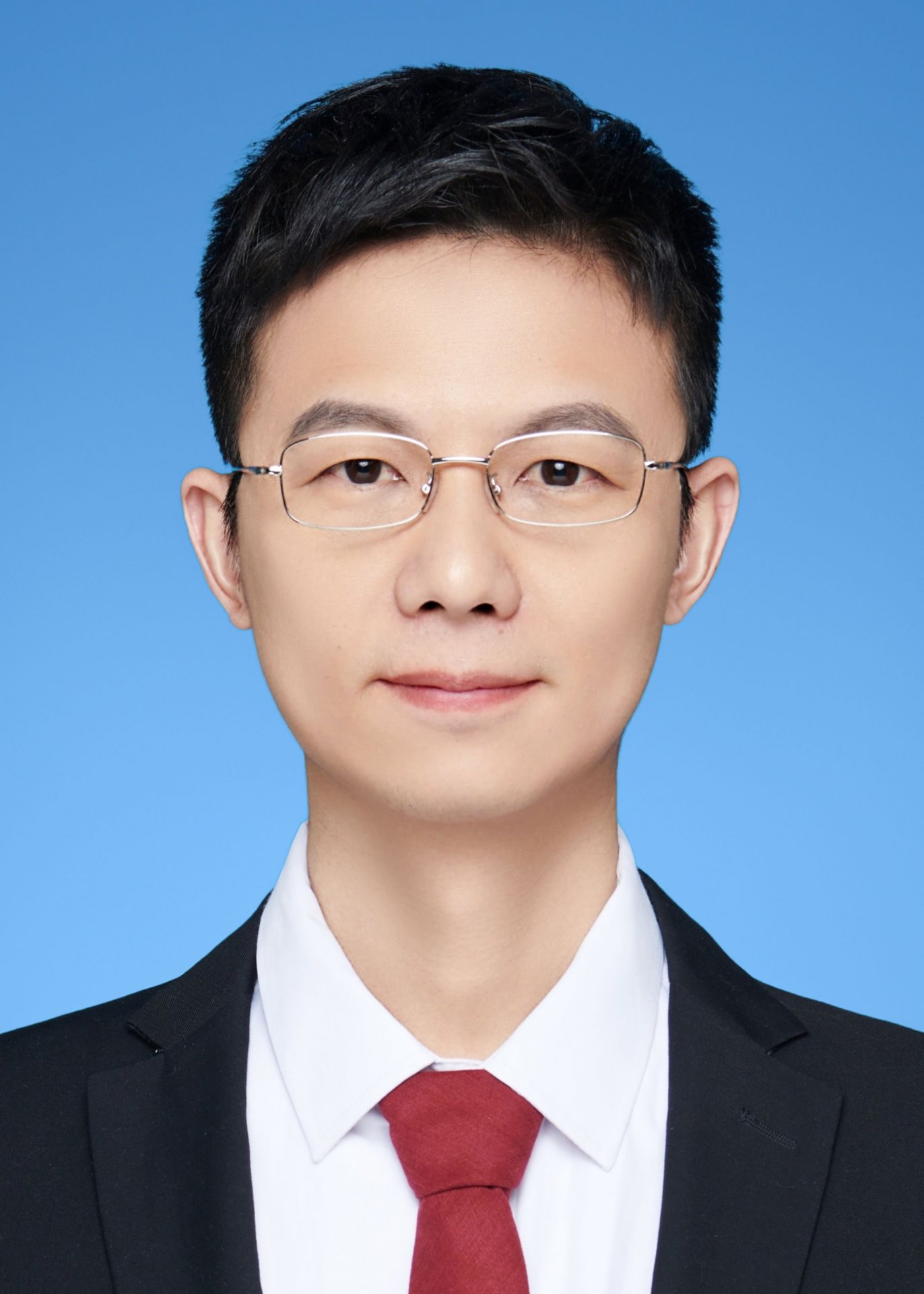 2007年6月毕业于华中师范大学巴黎